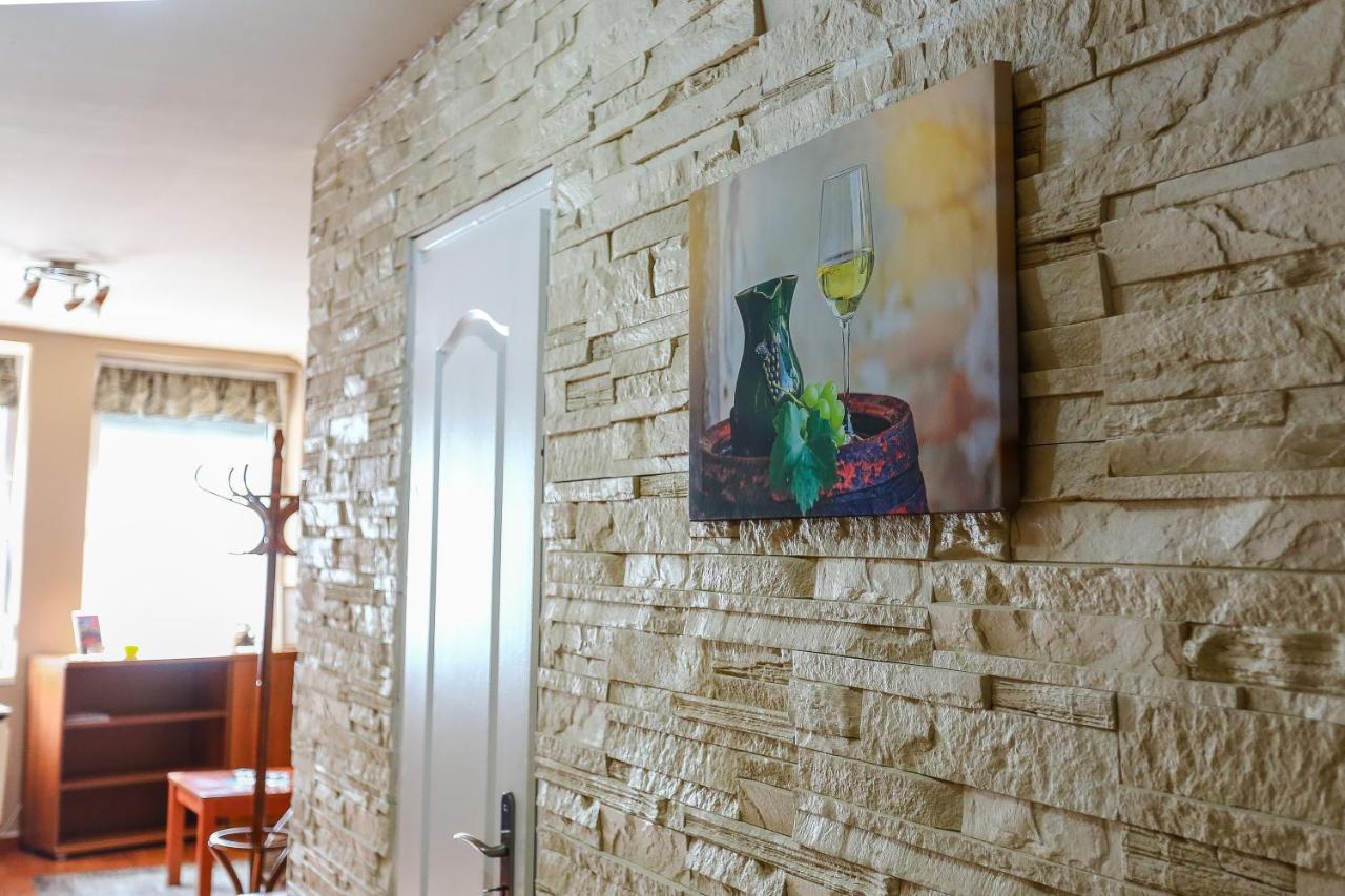 Gardi Apartman Szekszárd Eksteriør bilde