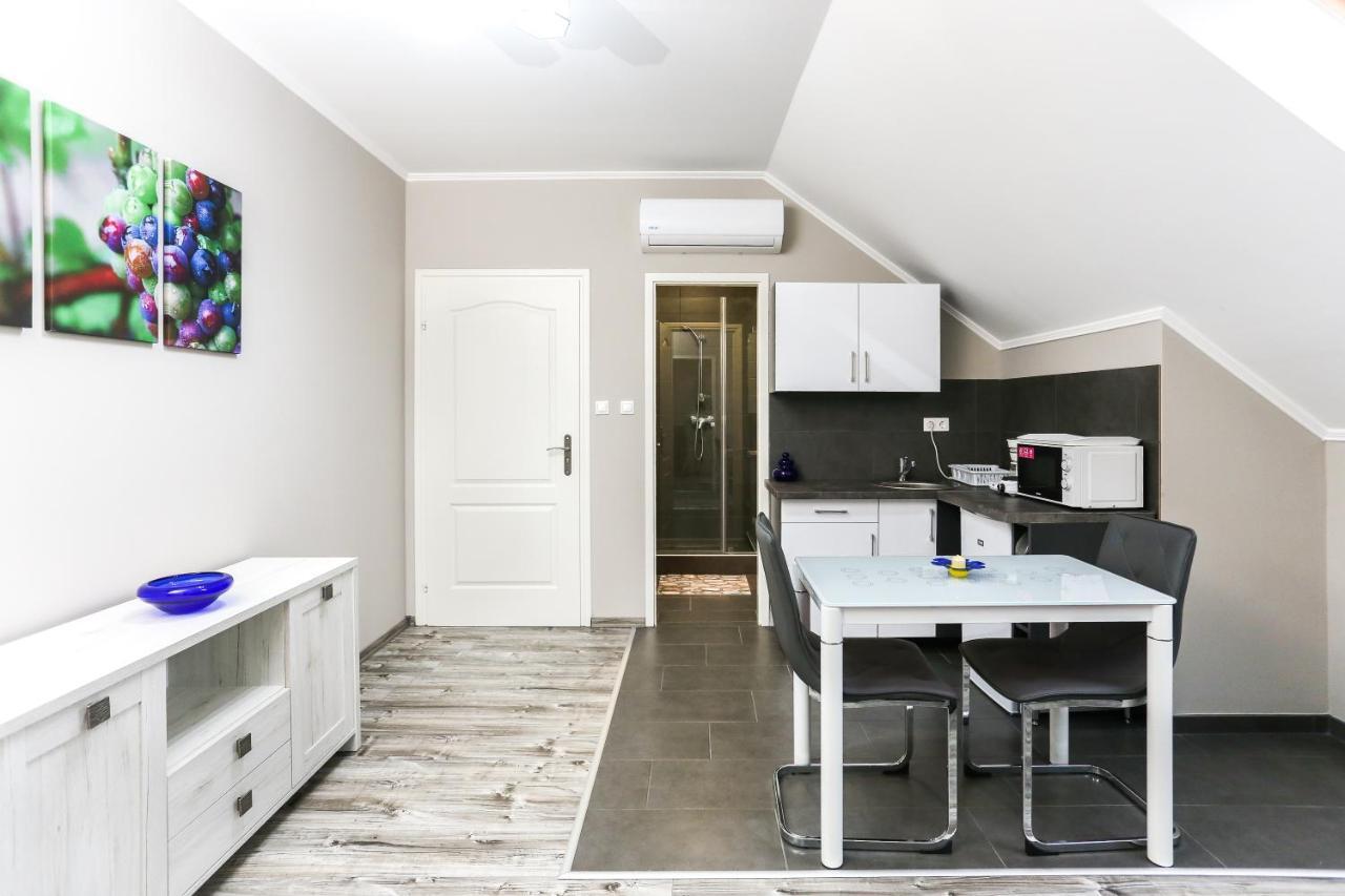 Gardi Apartman Szekszárd Eksteriør bilde