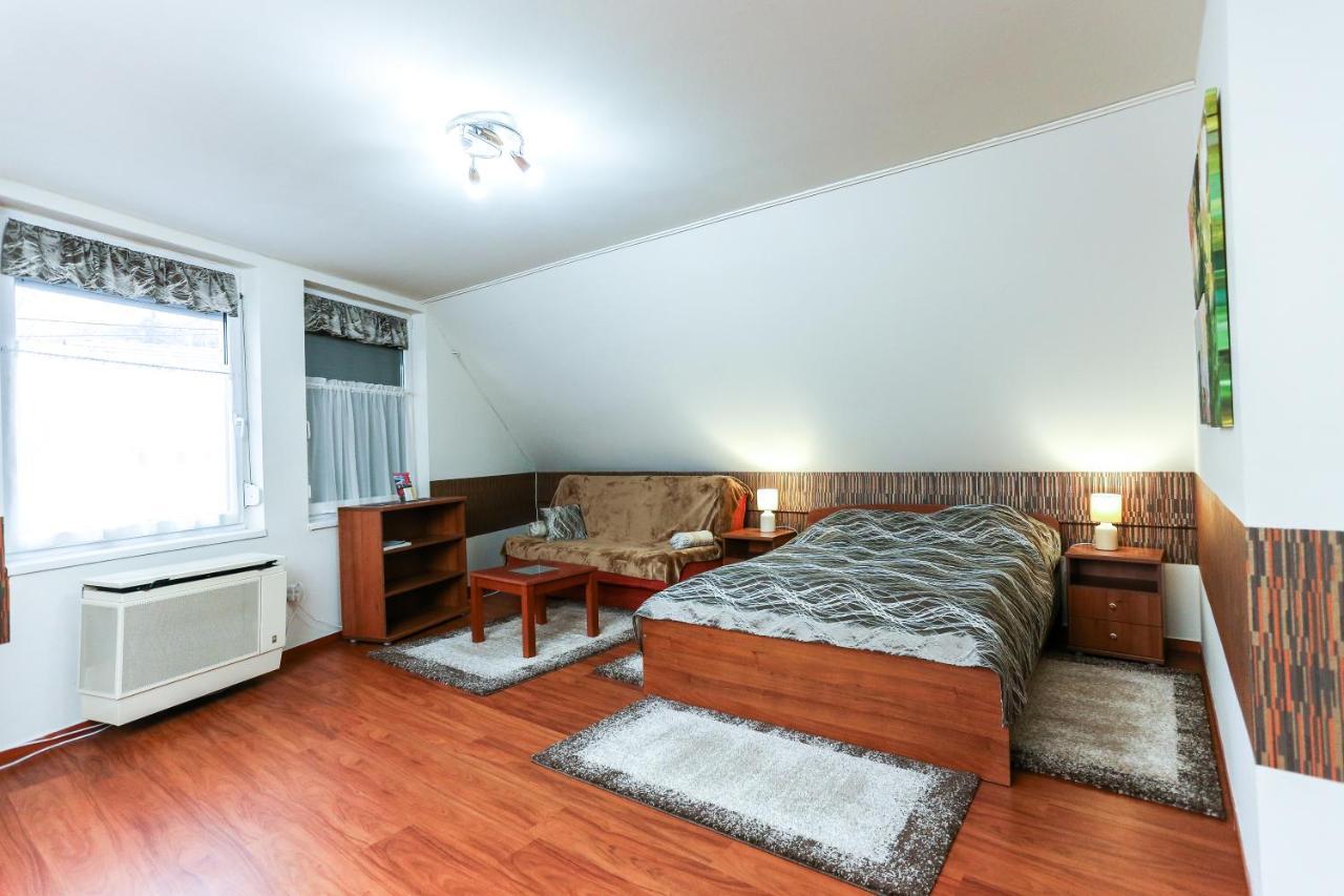 Gardi Apartman Szekszárd Eksteriør bilde