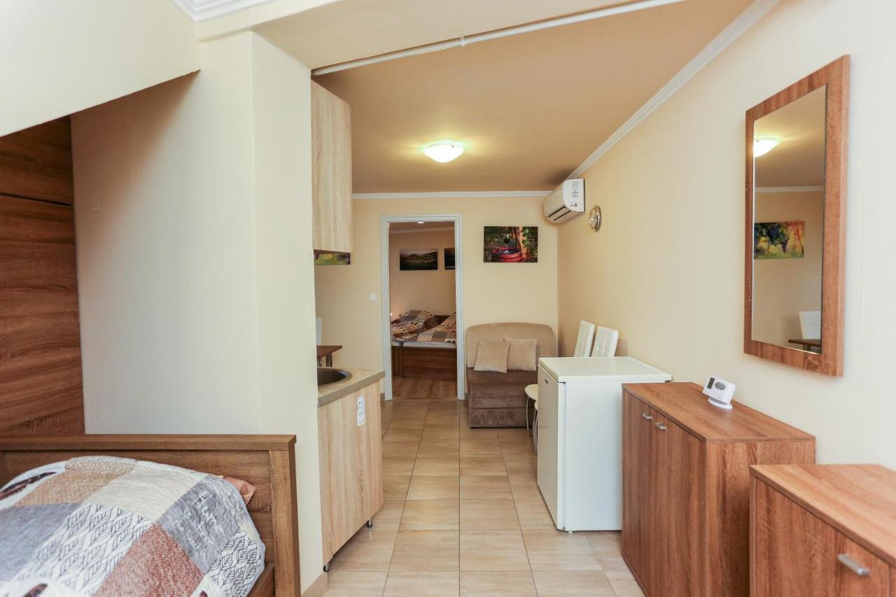 Gardi Apartman Szekszárd Eksteriør bilde